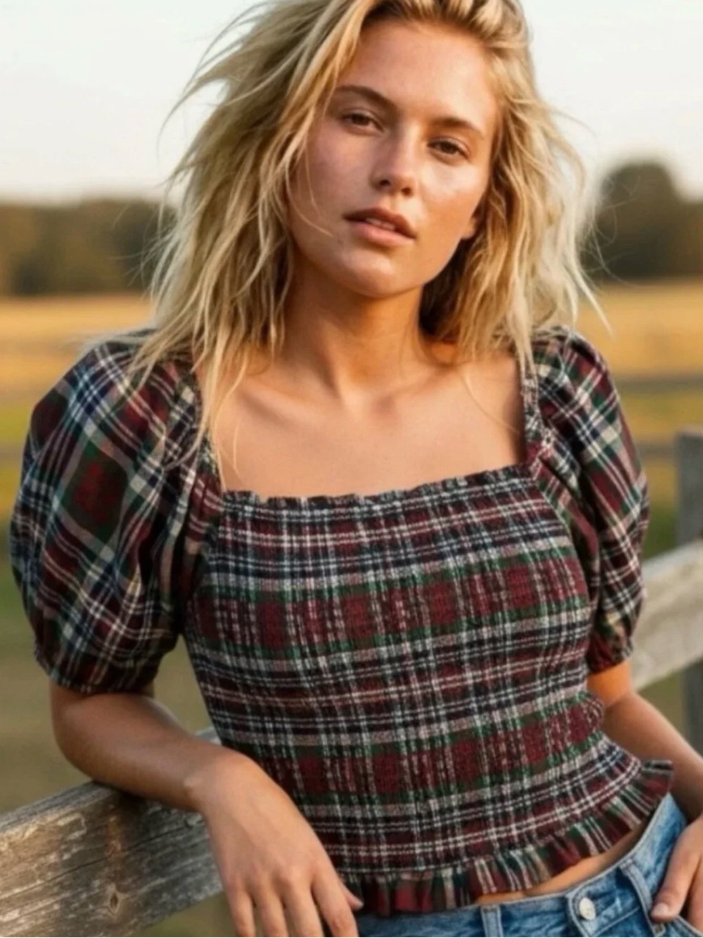 AMERICAN EAGLE OUTFITTERS Smocked Puff Sleeve Crop Top Ruby Red Tartan Plaid, L